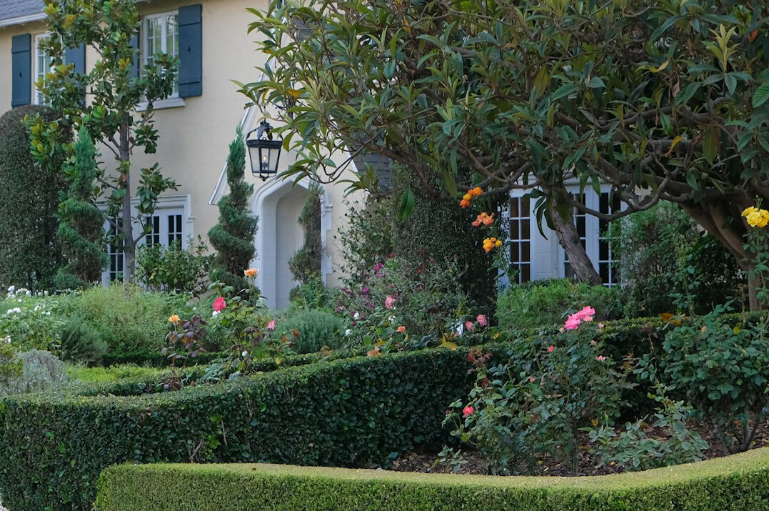 celebrity outdoor patio